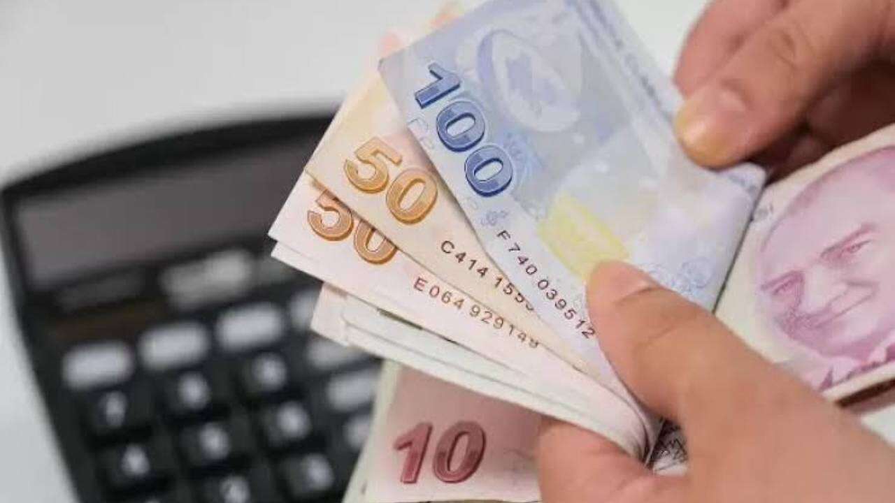 EYT'yi 1 günle kaçıranlara müjde gibi haber: Kademeli emeklilik Meclis'e geliyor, işte 2000 sonrası yaş ve prim şartlarında son durum! 6